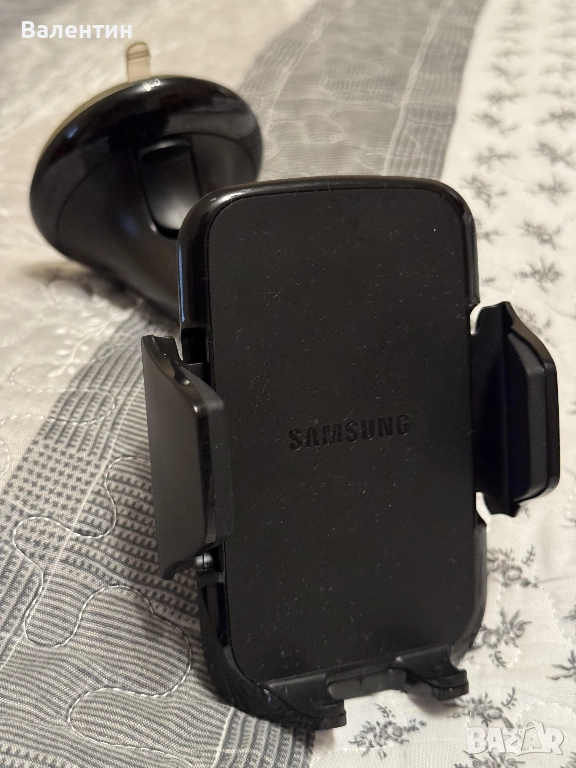Samsung Оригинална автомобилна стойка за телефон EE-V200SABEGWW, снимка 1