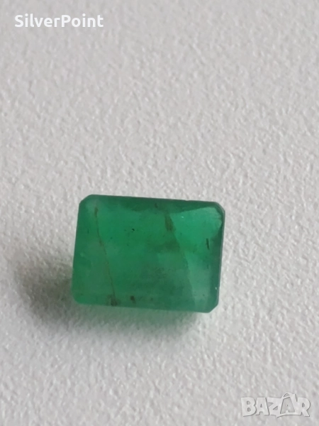 Изумруд с наситен цвят, снимка 1
