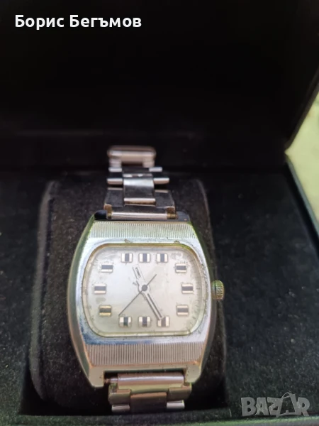 Руски механичен часовник, снимка 1