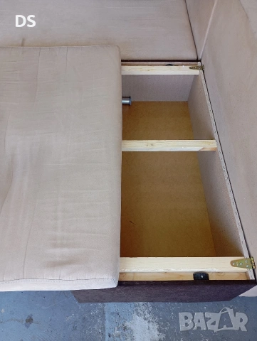 Ъглов диван , снимка 4 - Дивани и мека мебел - 53705679