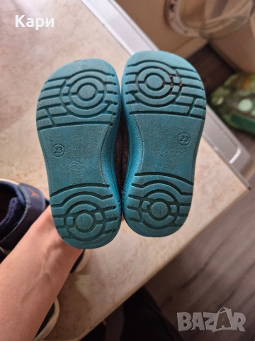 Обувки Декатлон 22,23номер за момче, снимка 4 - Детски обувки - 53593344