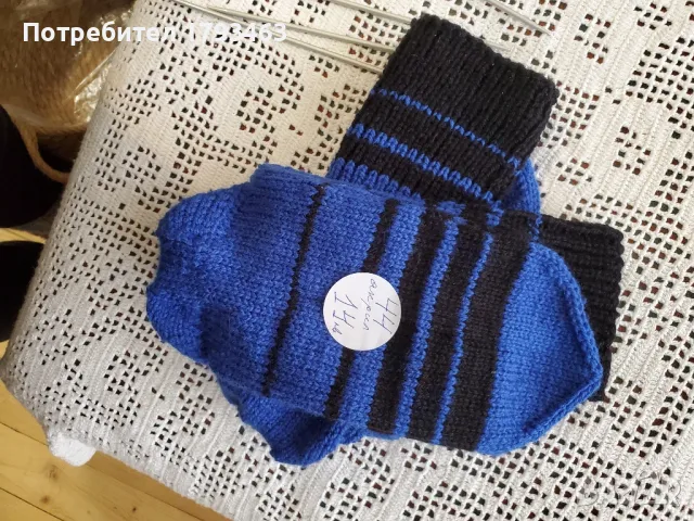 Ръчно плетени мъжки чорапи размер 44, снимка 2 - Мъжки чорапи - 49222908