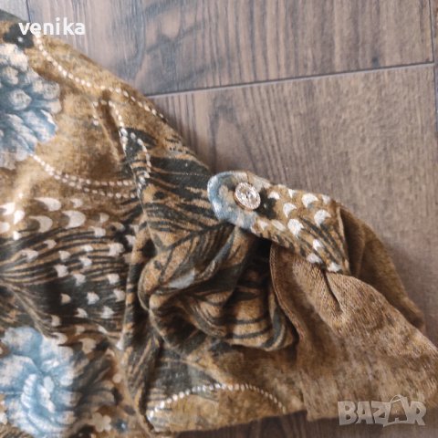 Дамска блуза М размер , снимка 7 - Блузи с дълъг ръкав и пуловери - 40019952