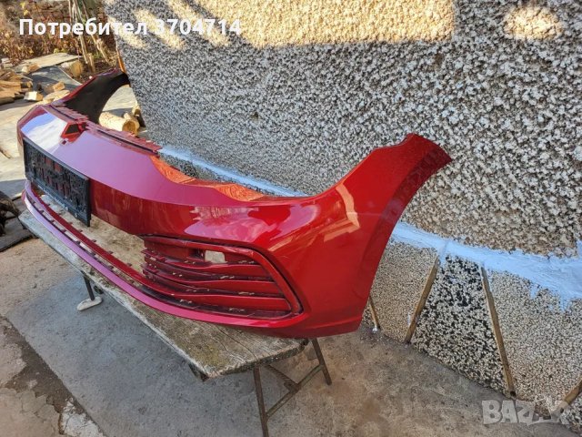 Предна Броня за Vw Golf 8 от 2019 година., снимка 3 - Части - 40483563