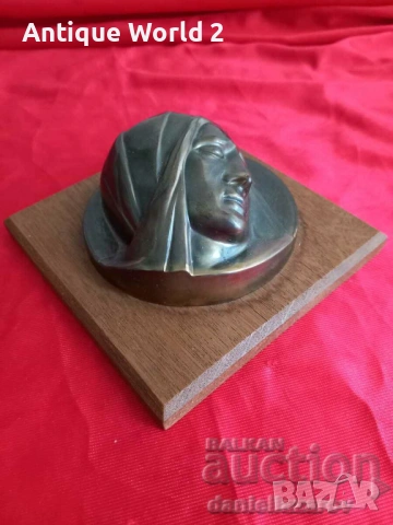 Стара Релефна Икона Дева Мария ,Дърво и Метал, снимка 2 - Антикварни и старинни предмети - 53244875