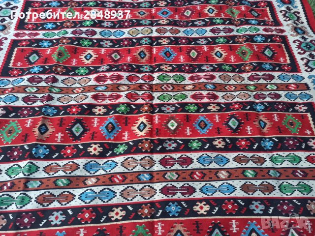 Чипровски килим, модел "Пиротски", снимка 9 - Антикварни и старинни предмети - 42140663