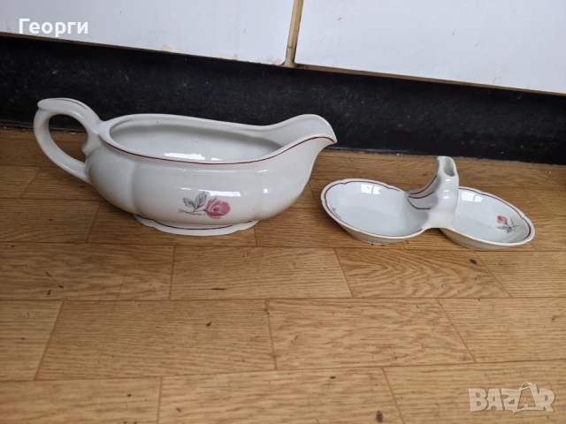 Ретро сосиера и солница