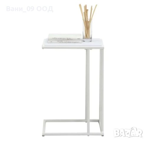 Бяла помощна масичка