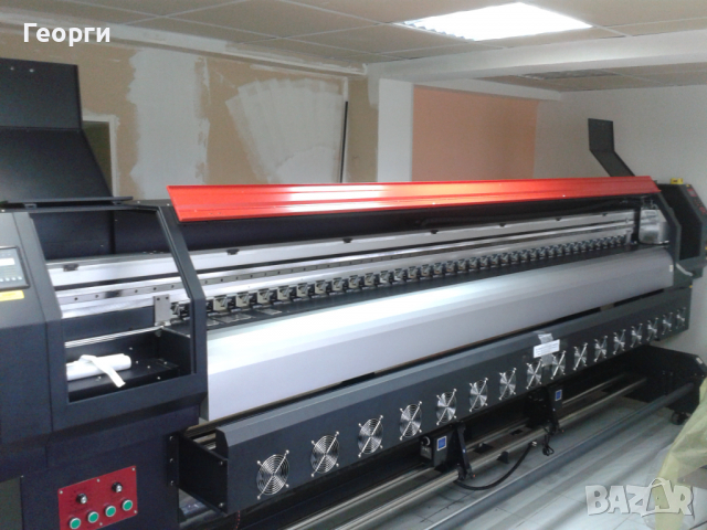 Широкоформатен принтер 320 см, снимка 1 - Принтери, копири, скенери - 36350826