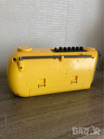 Sony CFM-104 Sports Radio Cassette Player, снимка 6 - Аудиосистеми - 53822183