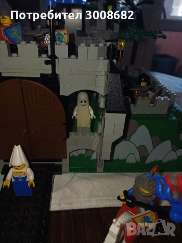Продавам лего/lego замък, снимка 4 - Конструктори - 53810552