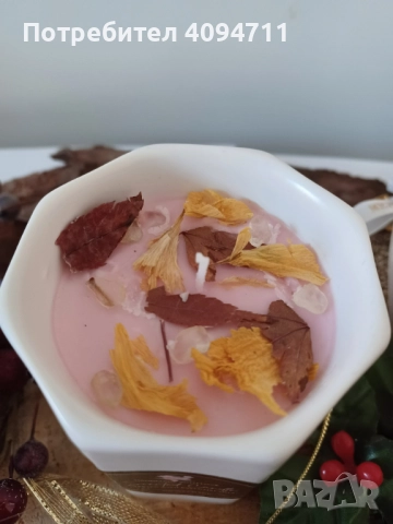 Декоративна свещ със соев восък и аромат на цветя, снимка 4 - Декорация за дома - 52402639