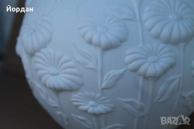 Немска порцеланова ваза ''Kaiser'', снимка 4 - Вази - 50989521