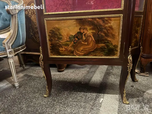 Изящна антикварна витрина , снимка 9 - Секции и витрини - 50076773