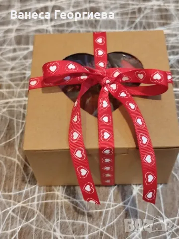 Подаръчен комплект с розов цвят, мед и прашец за Свети Валентин/8ми март, снимка 3 - Подаръци за жени - 48574957