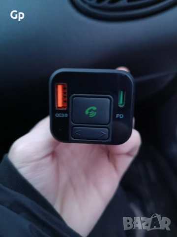 Продавам трансмитер FM Hama 14169 с Bluetooth