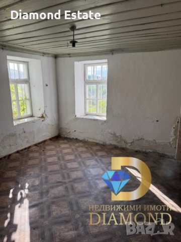 Двуетажна къща в село Бодрово, обл. Хасково, снимка 4 - Къщи - 52116668