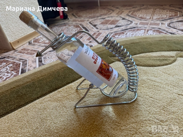 Луксозна поставка за бутилка вино – неръждаема никелирана стомана, оригинален дизайн, снимка 3 - Декорация за дома - 53843426