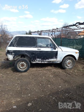 Лада нива, снимка 5 - Автомобили и джипове - 43258812