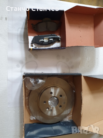 Спирачен диск ML W163 нов 30 см с накладки