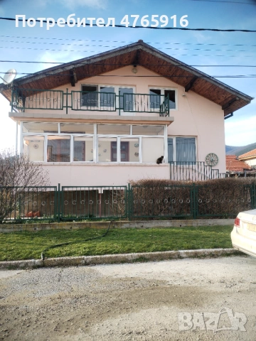 Продава се къща 150кв в село конаре къщата се състои от 10 стаи 2 бани двор 700квадрата , снимка 2 - Къщи - 53841999