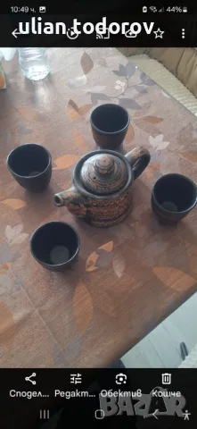 Продавам  керамичен чайник  с цедка,и 4 чаши