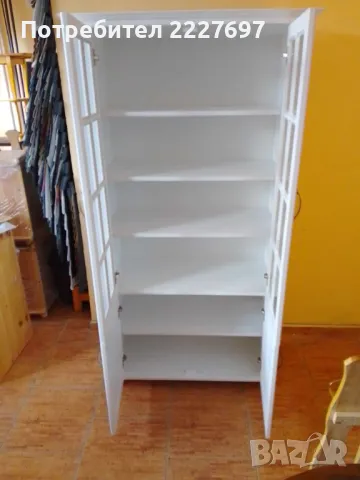 Витрина от масивна дървесина и МДФ в Бяло. Налична!, снимка 4 - Секции и витрини - 48400397