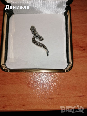 Сребърни колиета с висулки , снимка 9 - Колиета, медальони, синджири - 32905215