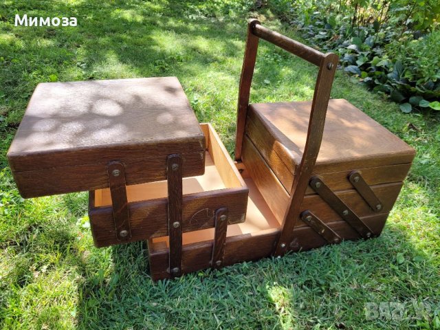 Дървена кутия за шивашки принадлежности