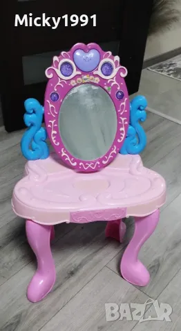 Детска тоалетка с чекмедже , снимка 2 - Играчки за стая - 48853459