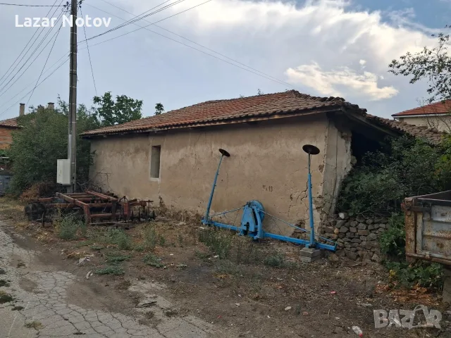 ТОП ЦЕНТЪРА - КЪЩА ЗА РЕМОНТ С ДВОР !