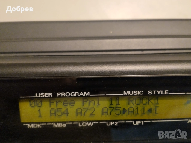 Roland E-70, снимка 9 - Синтезатори - 50046353