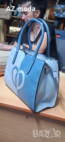 Нова дамска чанта, снимка 3 - Чанти - 53853217