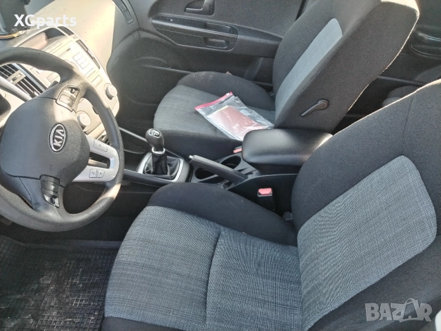 Kia Ceed 1.6crdi 90 к.с. 2010г. Facelift НА ЧАСТИ, снимка 7 - Автомобили и джипове - 52809650