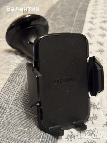 Samsung Оригинална автомобилна стойка за телефон EE-V200SABEGWW