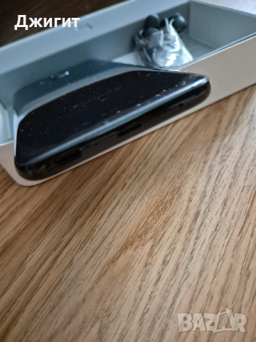 Телефон HTC U11 Life, снимка 7 - Други - 53504496