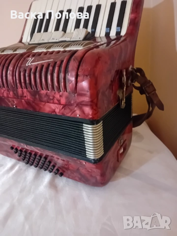 Акордеон Велтмайстер 40 баса, снимка 4 - Акордеони - 53351948