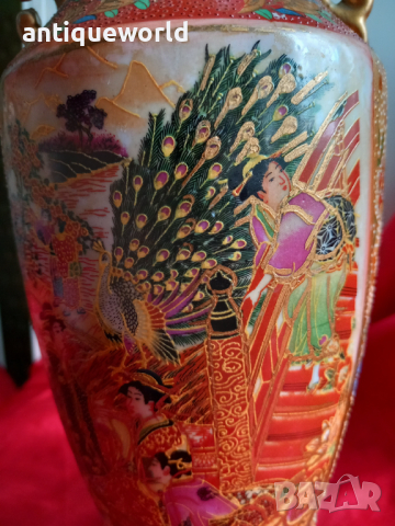 Уникална Рядка Порцеланова КИТАЙСКА Ваза, Подписана!, снимка 2 - Антикварни и старинни предмети - 44550898