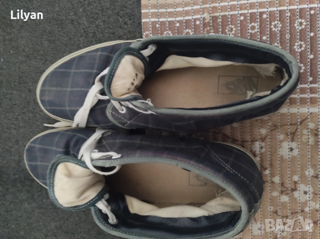 VANS MEN  NAVY Plaid MID SKATEBOARDING SHOES , снимка 3 - Кецове - 52670882