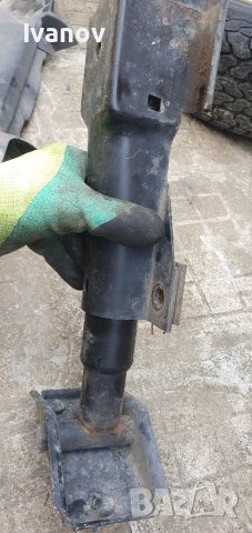 Буфери за предна броня бмв е34 51118126601 ляв десен буфер bmw e 34 51118138528, снимка 7 - Части - 41626235