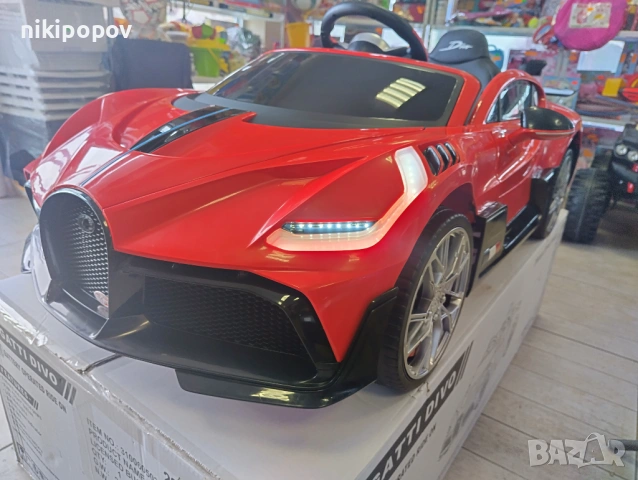 BUGATTI Акумулаторна кола Bugatti Divo, снимка 7 - Коли, камиони, мотори, писти - 53849097