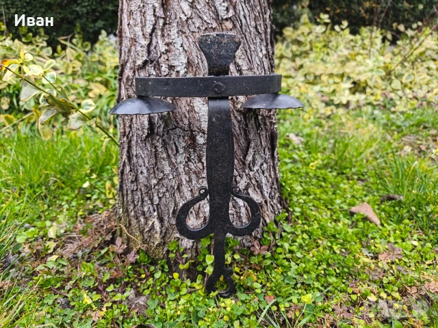 ръчно кован меден свещник , снимка 7 - Антикварни и старинни предмети - 53783979