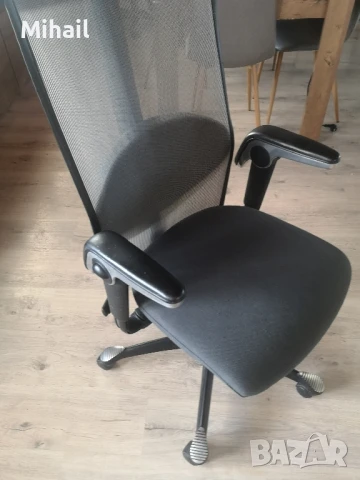 Офис стол HAG H09 9220 , снимка 8 - Столове - 51145748