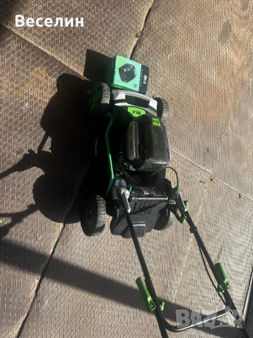 Акумулаторна косачка 40волта., снимка 3 - Градинска техника - 51287768