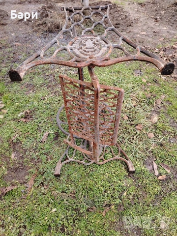 Крака на стара шевна машина Сингер/Singer, снимка 4 - Антикварни и старинни предмети - 51705920