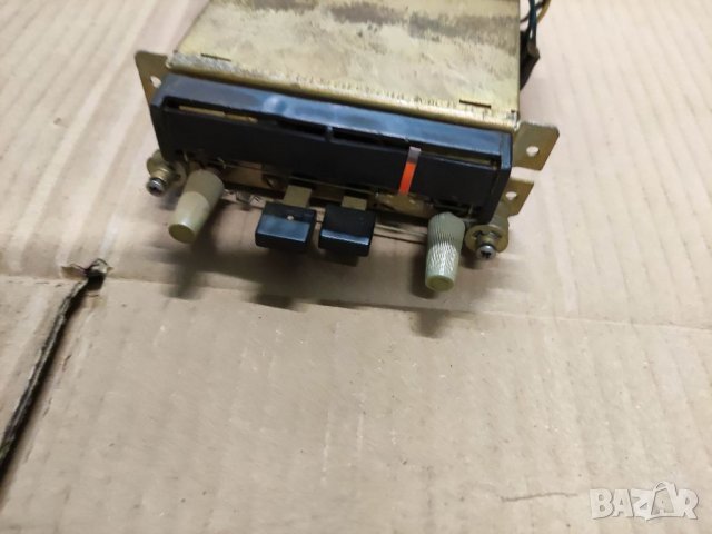 Продавам старо радио за кола  СССР, снимка 5 - Аксесоари и консумативи - 33998273