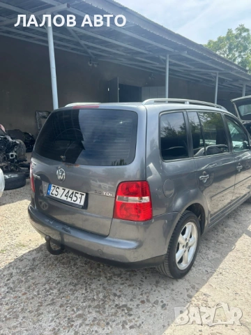 Volkswagen Touran 2.0TDI 140hp DSG 2005г. na chasti Фолксваген Туран на части, снимка 4 - Автомобили и джипове - 53042025
