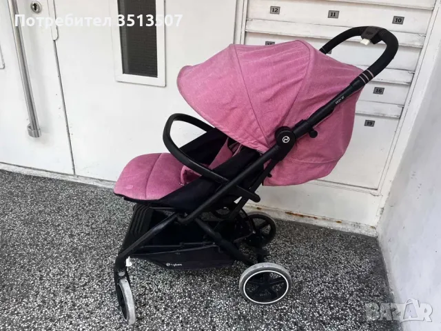 Продавам лятна бебешка количка Cybex розова на цвят