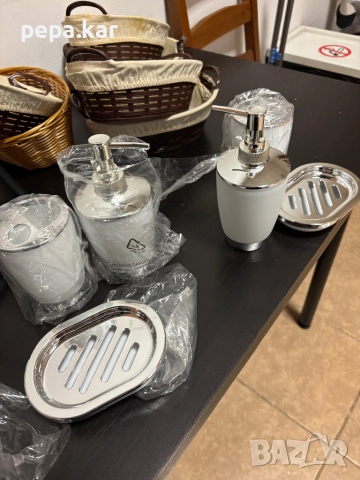 Панерче за хляб,Салфетници,комплект за мивка и баня, снимка 4 - Други - 52569403