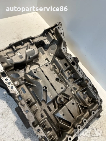 Горен картер за Mercedes W212 2.2 CDI OM651 (2012) A6510140200 , снимка 3 - Части - 53872733